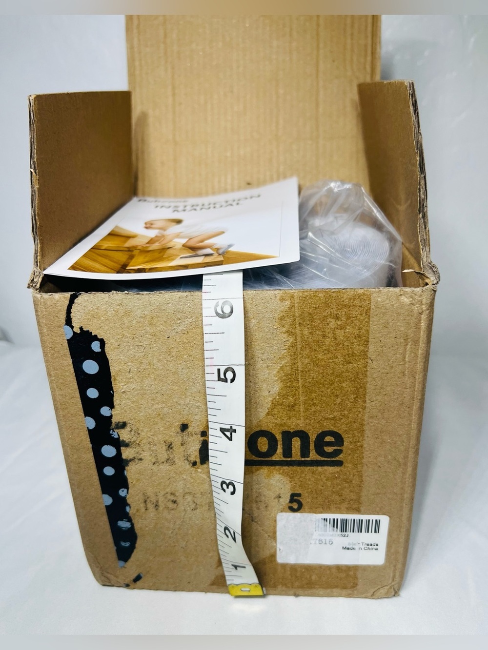 ButiZone Clear Non-Slip Stair Tread Tape Kit w/ Roller & Scraper | New Open Box - Picture 3 of 7